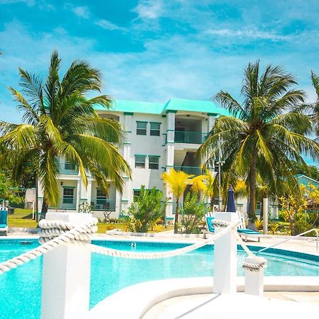Best Western Grand Baymen Gardens San Pedro  Luaran gambar