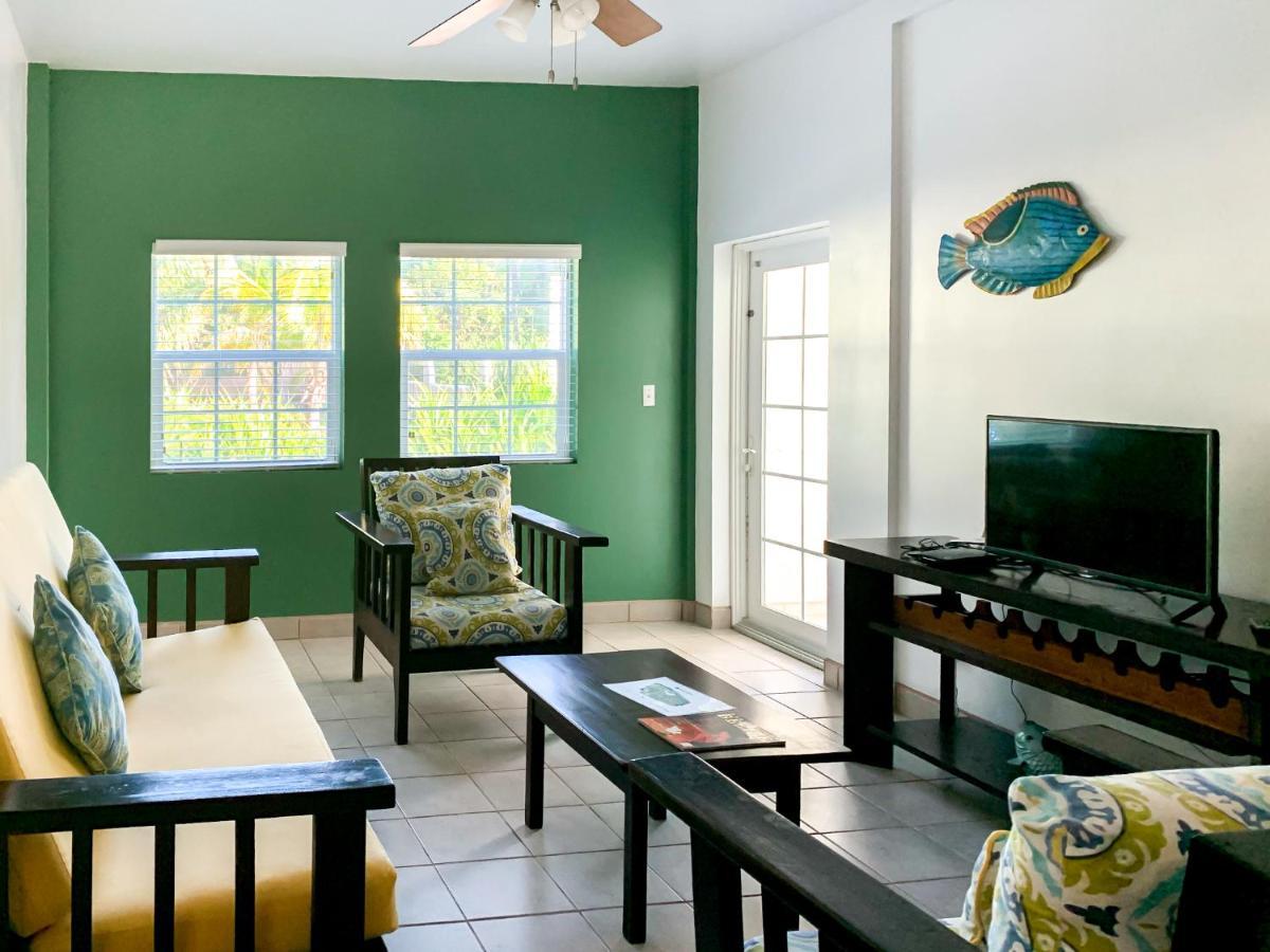 Best Western Grand Baymen Gardens San Pedro  Luaran gambar