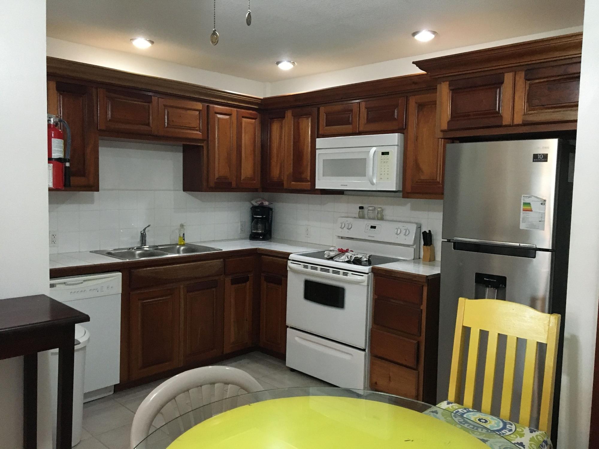 Best Western Grand Baymen Gardens San Pedro  Luaran gambar