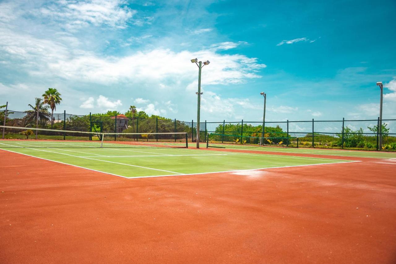 Best Western Grand Baymen Gardens San Pedro  Luaran gambar