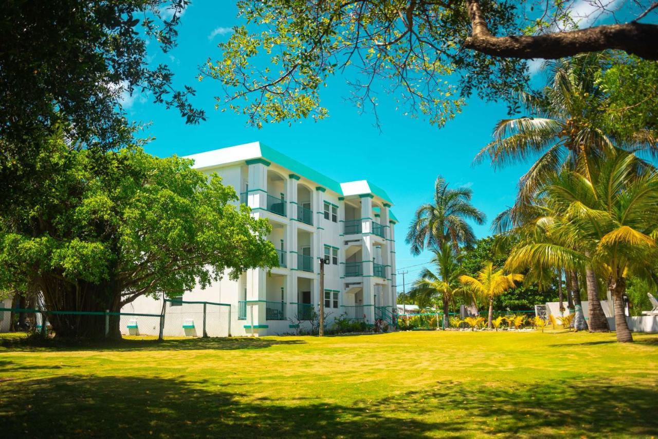 Best Western Grand Baymen Gardens San Pedro  Luaran gambar