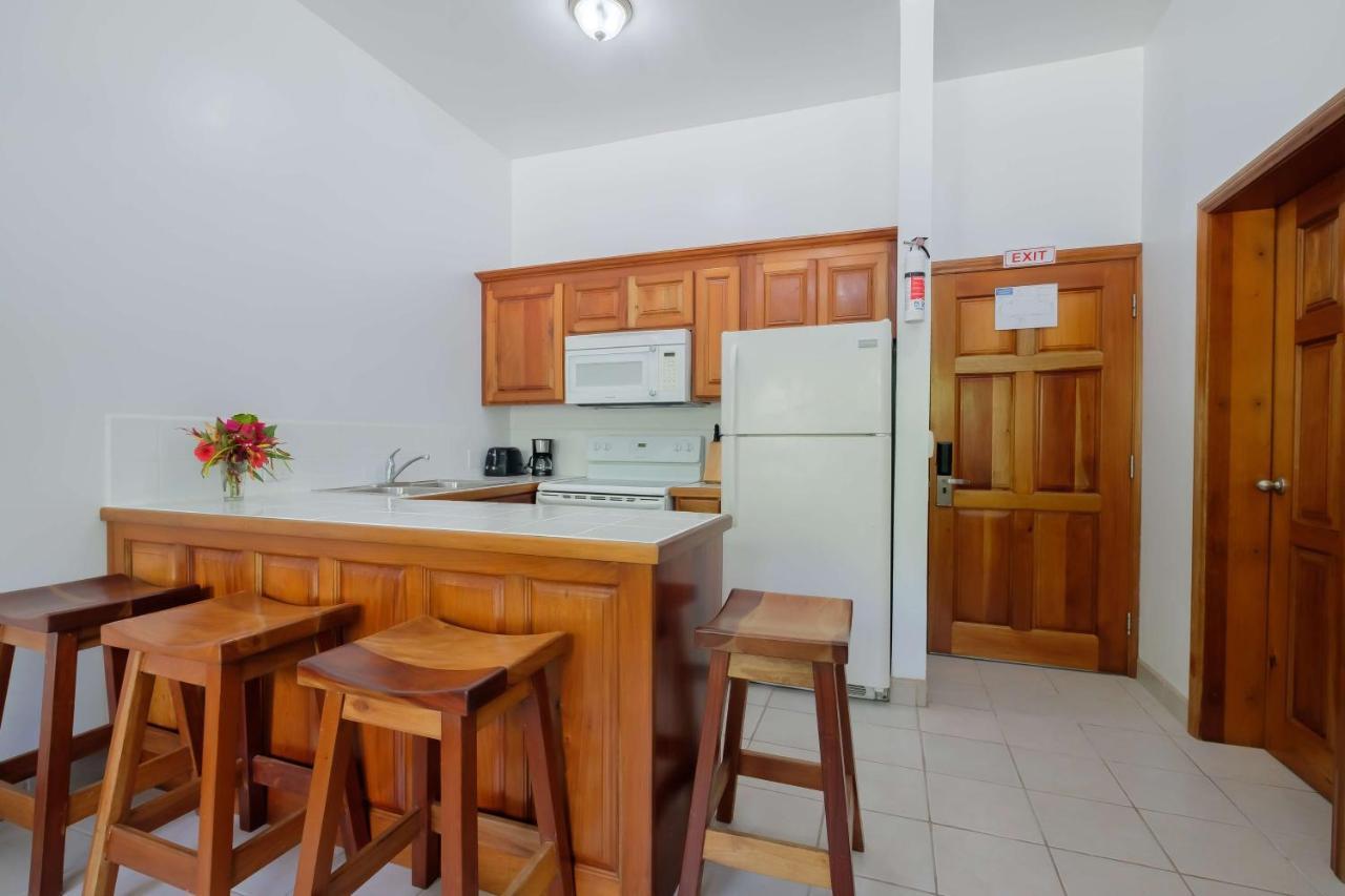 Best Western Grand Baymen Gardens San Pedro  Luaran gambar