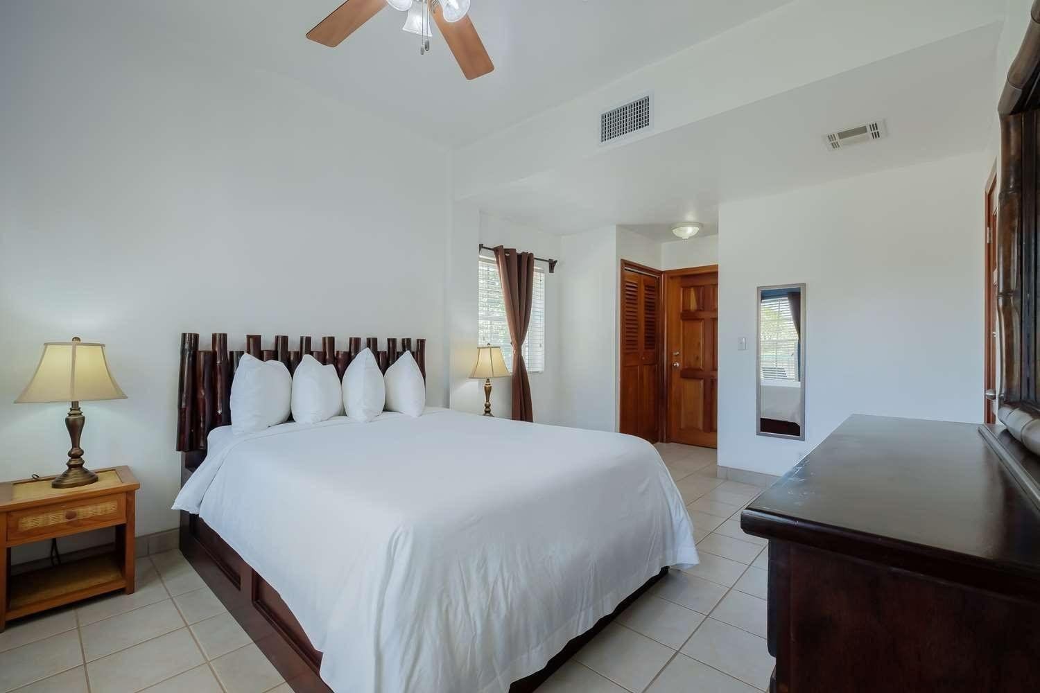 Best Western Grand Baymen Gardens San Pedro  Luaran gambar