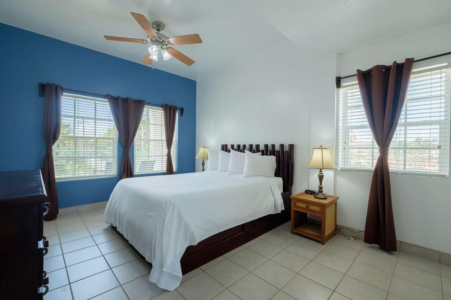 Best Western Grand Baymen Gardens San Pedro  Luaran gambar