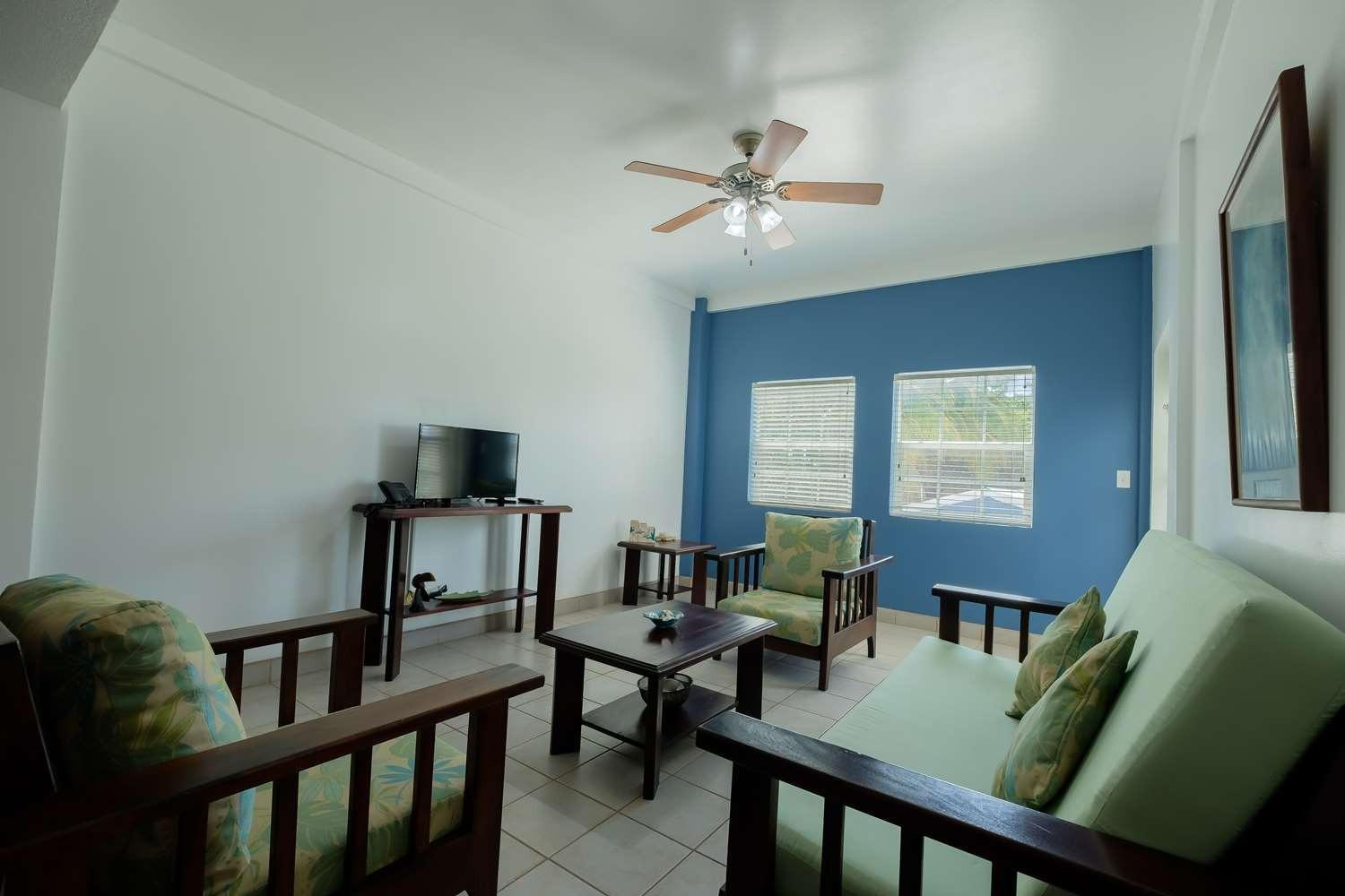 Best Western Grand Baymen Gardens San Pedro  Luaran gambar