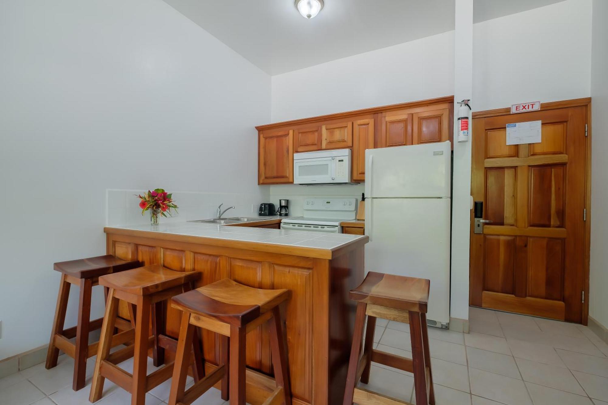 Best Western Grand Baymen Gardens San Pedro  Luaran gambar